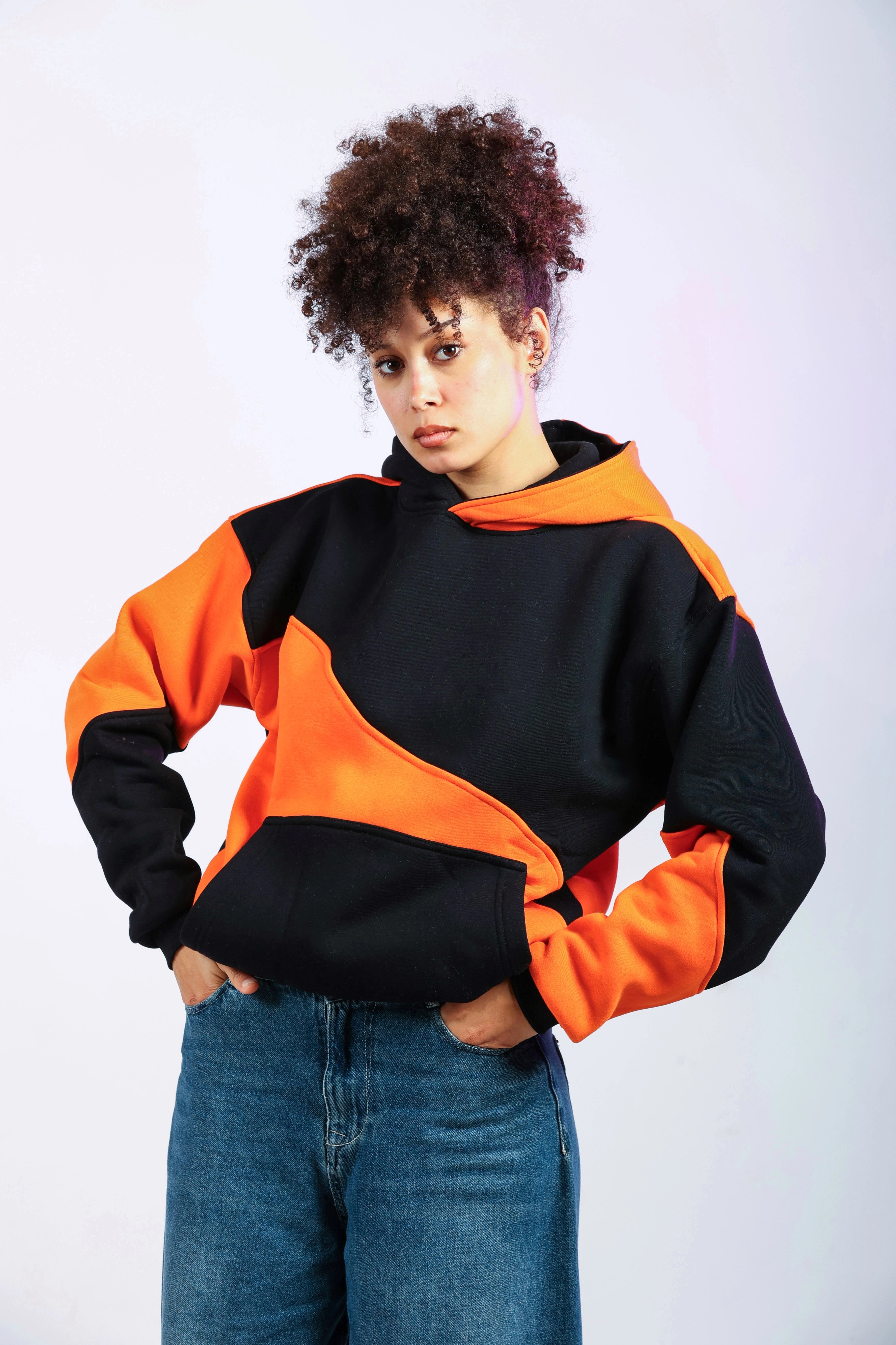 Sweat à capuche Inferno Clash pour femme